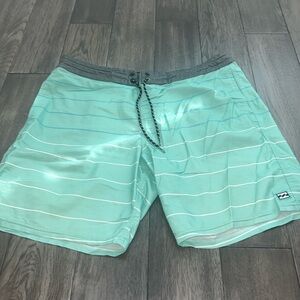 Men’s billabong low tides surfer swim board shorts